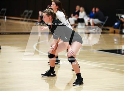 Thumbnail 1 in Archbishop Mitty vs. Oak Ridge (Stockton Classic) photogallery.