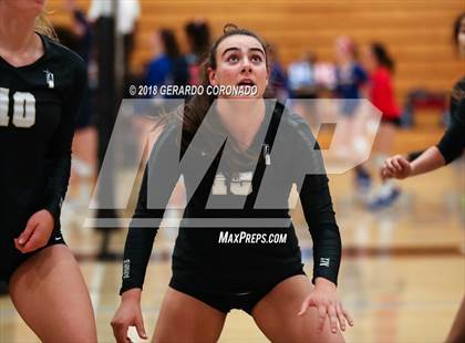 Thumbnail 2 in Archbishop Mitty vs. Oak Ridge (Stockton Classic) photogallery.
