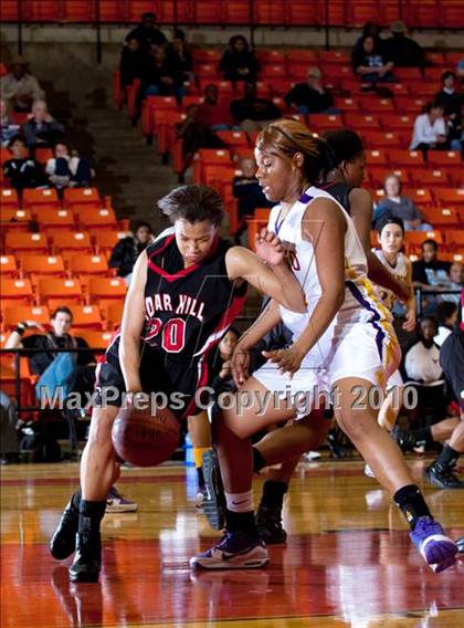 Thumbnail 1 in Midland vs. Cedar Hill (Texas UIL 5A Region 1 Semifinal) photogallery.