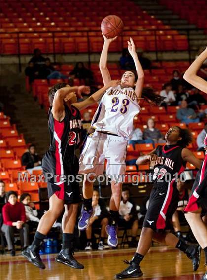 Thumbnail 1 in Midland vs. Cedar Hill (Texas UIL 5A Region 1 Semifinal) photogallery.