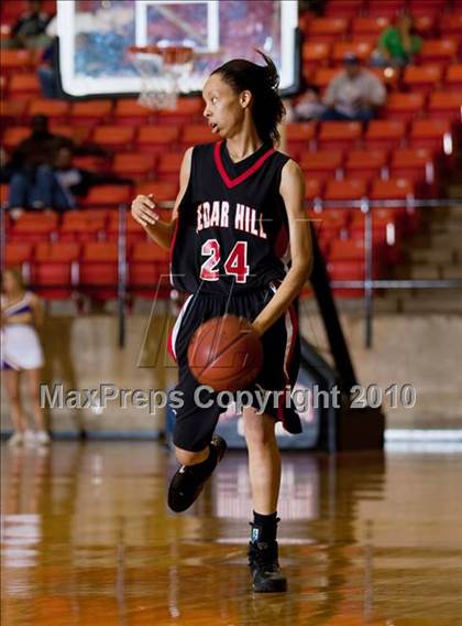 Thumbnail 3 in Midland vs. Cedar Hill (Texas UIL 5A Region 1 Semifinal) photogallery.