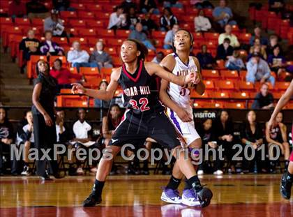 Thumbnail 1 in Midland vs. Cedar Hill (Texas UIL 5A Region 1 Semifinal) photogallery.