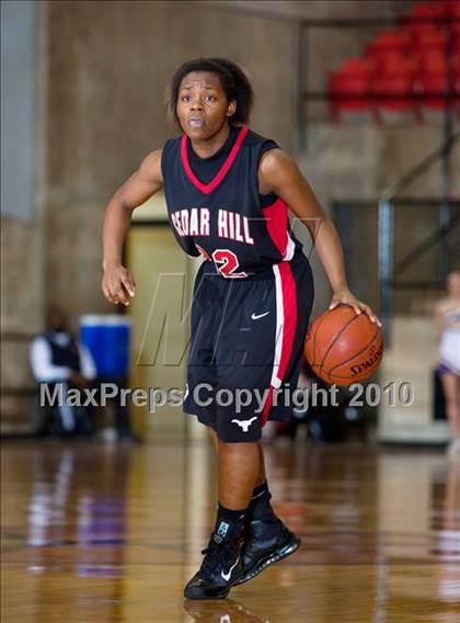 Thumbnail 3 in Midland vs. Cedar Hill (Texas UIL 5A Region 1 Semifinal) photogallery.