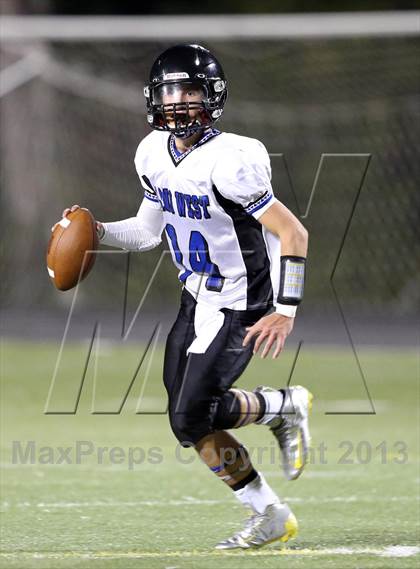 Thumbnail 3 in Boyd vs Plano West photogallery.