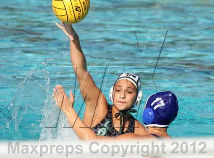 Thumbnail 1 in Acalanes vs St. Mary's (Davis Fall Classic) photogallery.