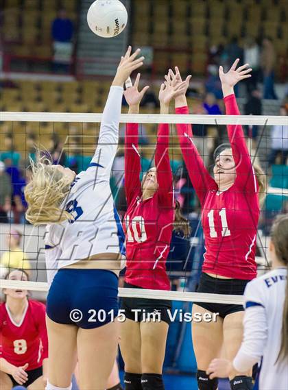 Thumbnail 3 in Montrose vs. Evergreen (CHSAA 4A Playoff) photogallery.