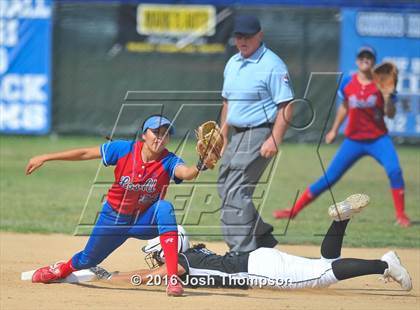 Thumbnail 3 in Los Alamitos vs. Chino photogallery.