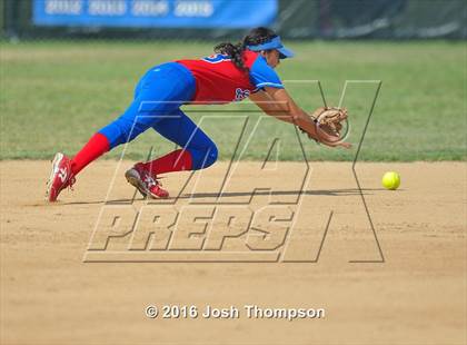 Thumbnail 3 in Los Alamitos vs. Chino photogallery.