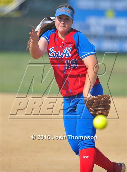 Thumbnail 2 in Los Alamitos vs. Chino photogallery.