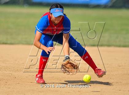 Thumbnail 2 in Los Alamitos vs. Chino photogallery.