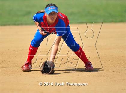 Thumbnail 3 in Los Alamitos vs. Chino photogallery.