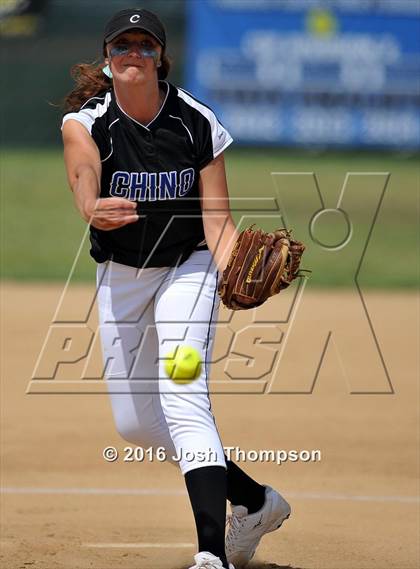 Thumbnail 3 in Los Alamitos vs. Chino photogallery.