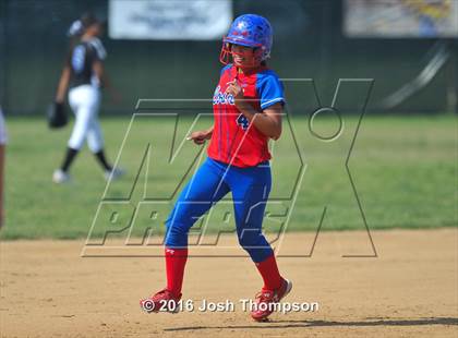 Thumbnail 3 in Los Alamitos vs. Chino photogallery.