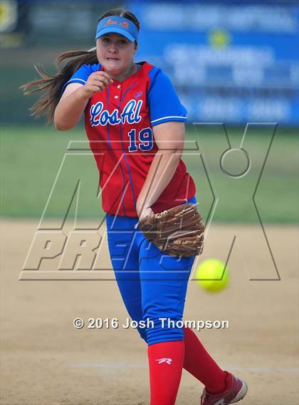Thumbnail 2 in Los Alamitos vs. Chino photogallery.