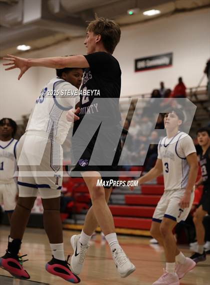 Thumbnail 3 in Douglas County vs Fountain-Fort Carson (Titan-Raptor Classic) photogallery.