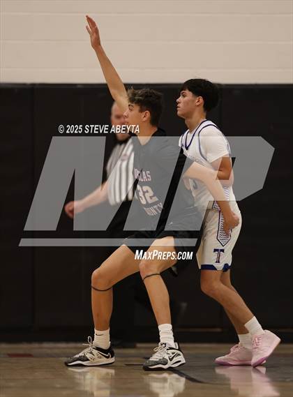 Thumbnail 1 in Douglas County vs Fountain-Fort Carson (Titan-Raptor Classic) photogallery.