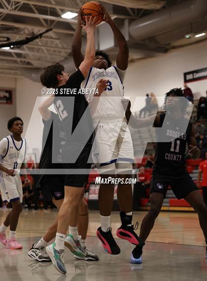 Thumbnail 2 in Douglas County vs Fountain-Fort Carson (Titan-Raptor Classic) photogallery.