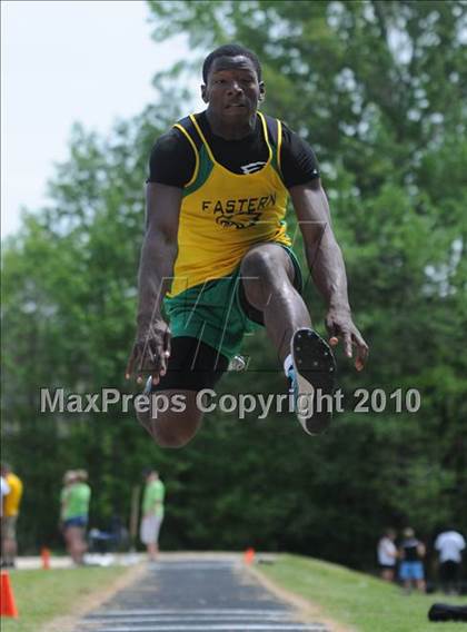 Thumbnail 3 in Bojangles Apex Lions Relays photogallery.
