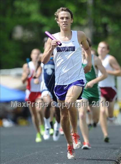 Thumbnail 1 in Bojangles Apex Lions Relays photogallery.