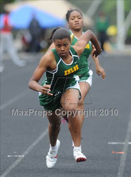Thumbnail 1 in Bojangles Apex Lions Relays photogallery.