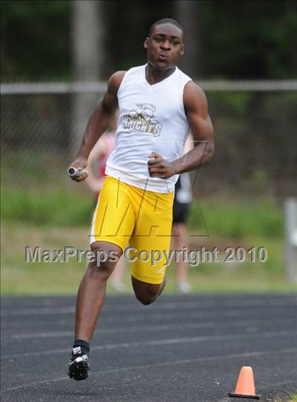 Thumbnail 1 in Bojangles Apex Lions Relays photogallery.