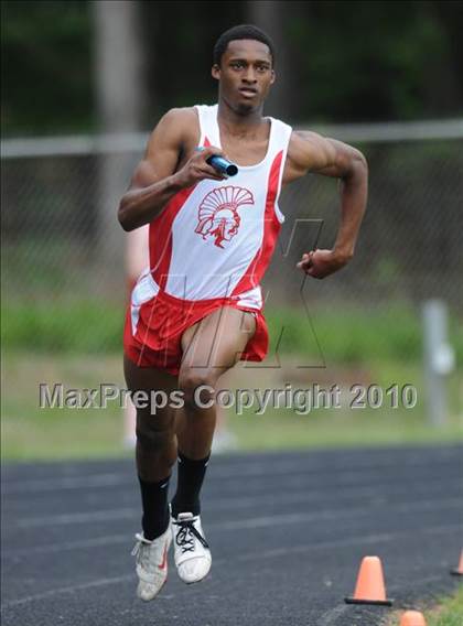 Thumbnail 3 in Bojangles Apex Lions Relays photogallery.