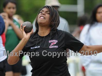 Thumbnail 1 in Bojangles Apex Lions Relays photogallery.