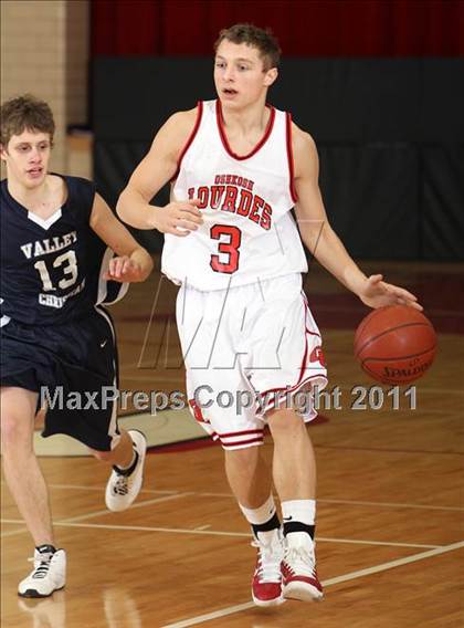 Thumbnail 1 in Valley Christian @ Lourdes photogallery.