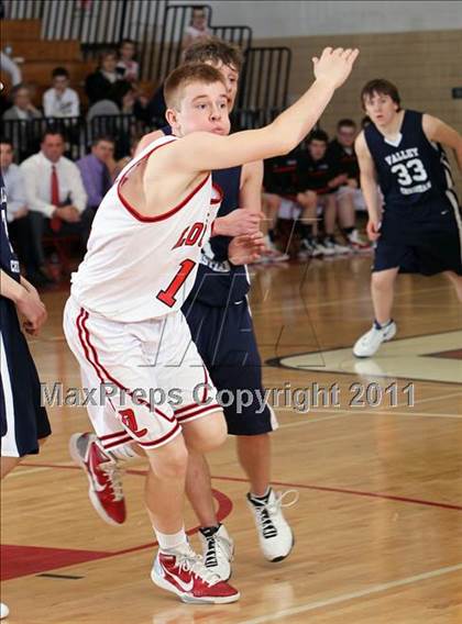 Thumbnail 3 in Valley Christian @ Lourdes photogallery.