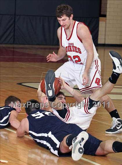 Thumbnail 2 in Valley Christian @ Lourdes photogallery.
