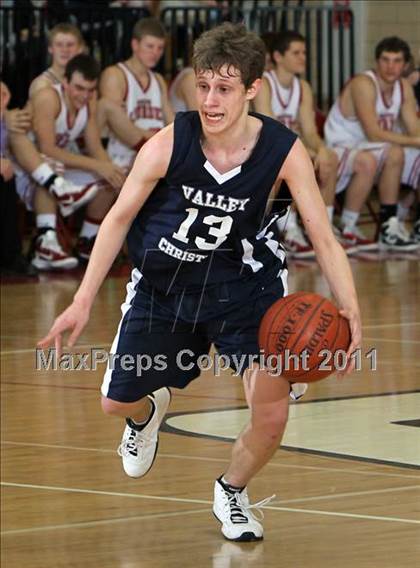 Thumbnail 2 in Valley Christian @ Lourdes photogallery.