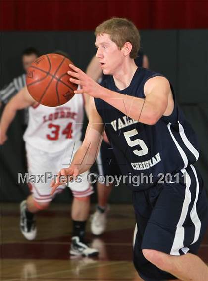 Thumbnail 2 in Valley Christian @ Lourdes photogallery.