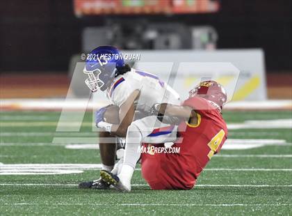 Thumbnail 3 in Folsom vs. Cathedral Catholic (CIF State D1-AA Final) photogallery.