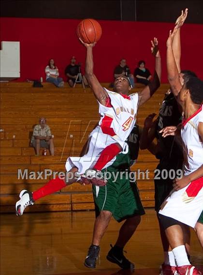 Thumbnail 2 in Twentynine Palms vs. Hemet (Palm Springs Winter Classic) photogallery.
