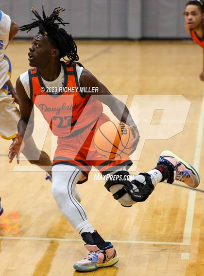 Thumbnail 1 in Douglass vs. Putnam City West (Hoopin on the Hill) photogallery.