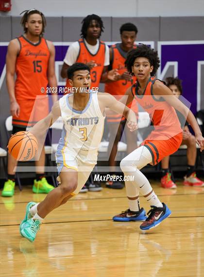 Thumbnail 1 in Douglass vs. Putnam City West (Hoopin on the Hill) photogallery.