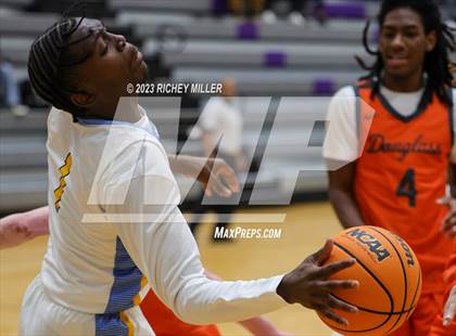 Thumbnail 3 in Douglass vs. Putnam City West (Hoopin on the Hill) photogallery.
