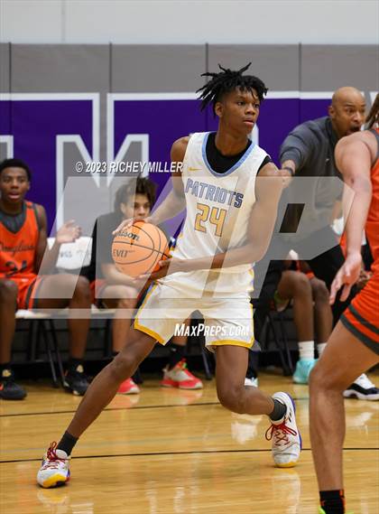 Thumbnail 1 in Douglass vs. Putnam City West (Hoopin on the Hill) photogallery.