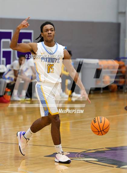Thumbnail 1 in Douglass vs. Putnam City West (Hoopin on the Hill) photogallery.