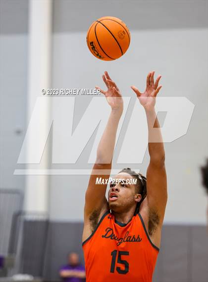 Thumbnail 3 in Douglass vs. Putnam City West (Hoopin on the Hill) photogallery.