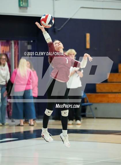 Thumbnail 1 in JV: Chatfield @ Columbine photogallery.