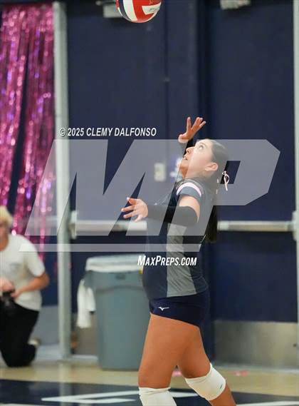 Thumbnail 3 in JV: Chatfield @ Columbine photogallery.