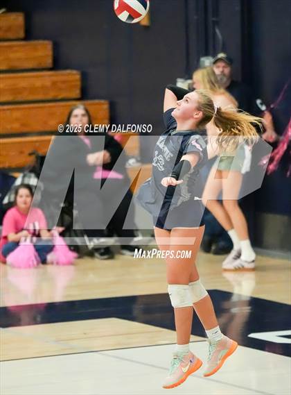 Thumbnail 3 in JV: Chatfield @ Columbine photogallery.