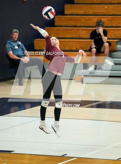 Thumbnail 3 in JV: Chatfield @ Columbine photogallery.