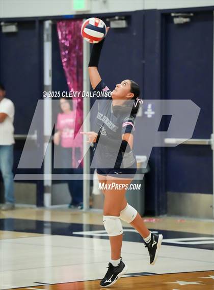 Thumbnail 3 in JV: Chatfield @ Columbine photogallery.