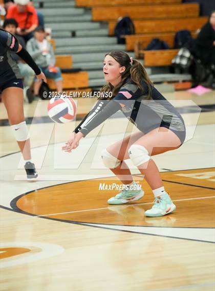 Thumbnail 2 in JV: Chatfield @ Columbine photogallery.