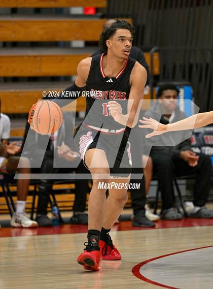 Thumbnail 1 in Sandy Creek vs. Osborne (Longhorn Classic) photogallery.