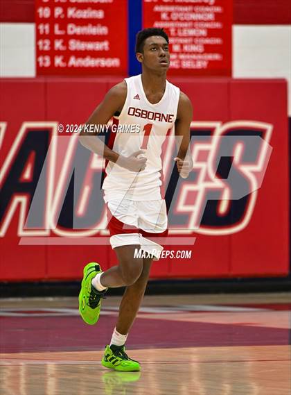 Thumbnail 2 in Sandy Creek vs. Osborne (Longhorn Classic) photogallery.
