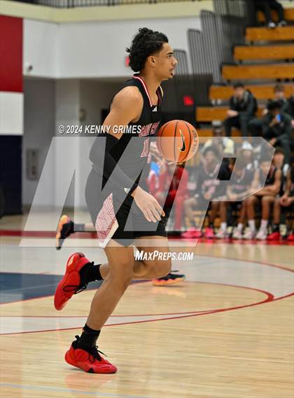 Thumbnail 2 in Sandy Creek vs. Osborne (Longhorn Classic) photogallery.