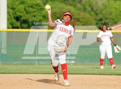Thumbnail 2 in Desoto @ Cedar Hill photogallery.